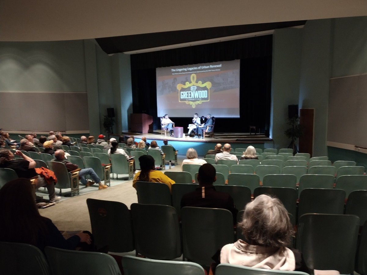 mc_prof's tweet photo. Thrilled to welcome the Deep Greenwood series to @osutulsa! @VLuck's book is fantastic. Buy it! Thanks to @OkStateLibrary and @OKstatePoliSci's Erica Townsend Bell for making tonight special! https://t.co/oJvY86Ox1O