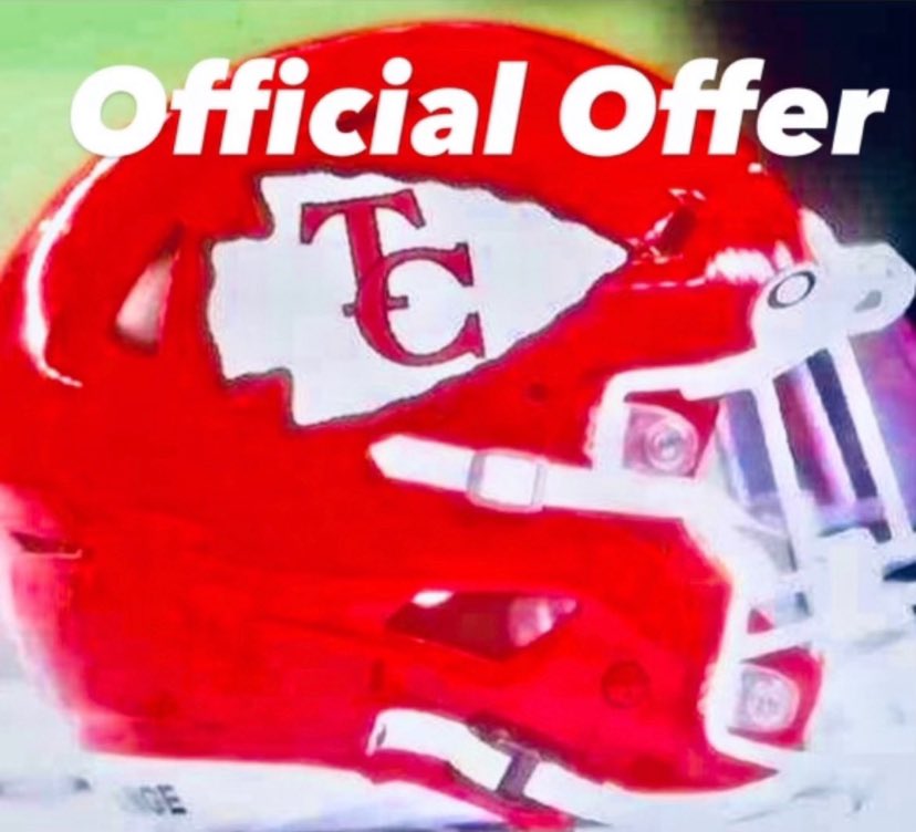 After a great conversation with  @KardariusCross I’m bless receive another offer from <a href="/PrepCoast/">The Chiefs Community</a> let’s eat!!