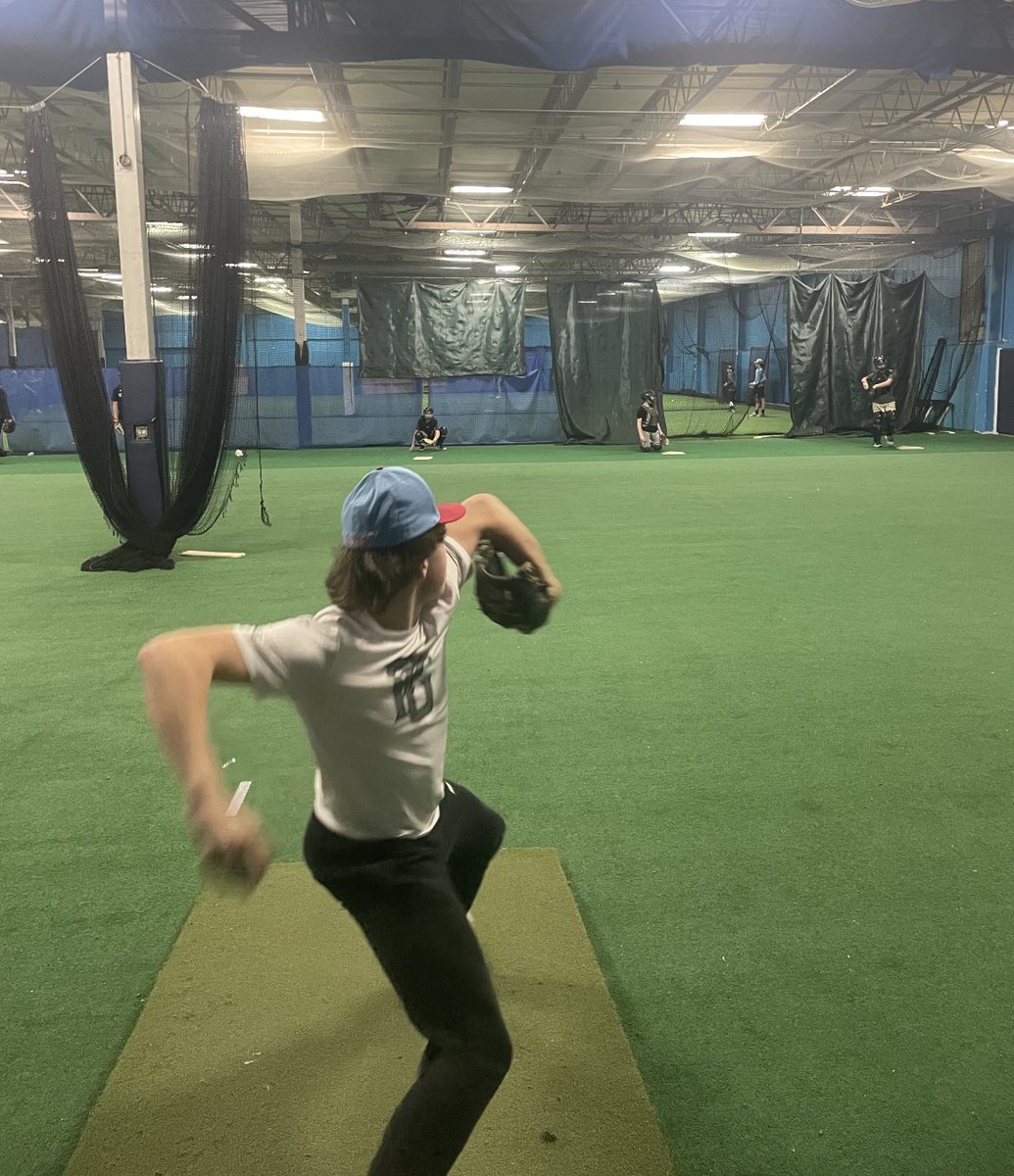 ChiSelectBsbl's tweet photo. Gettin the P’s ready for tryouts! High School tryouts less than a month of way!

Just over a month until the first official IHSA games! #ChiSelect https://t.co/20VnJulslW