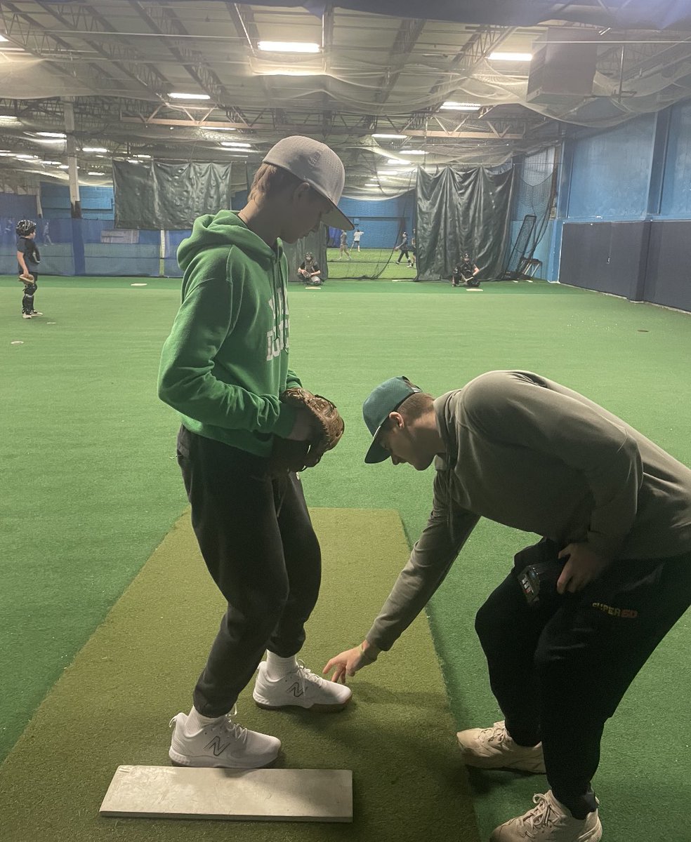 ChiSelectBsbl's tweet photo. Gettin the P’s ready for tryouts! High School tryouts less than a month of way!

Just over a month until the first official IHSA games! #ChiSelect https://t.co/20VnJulslW