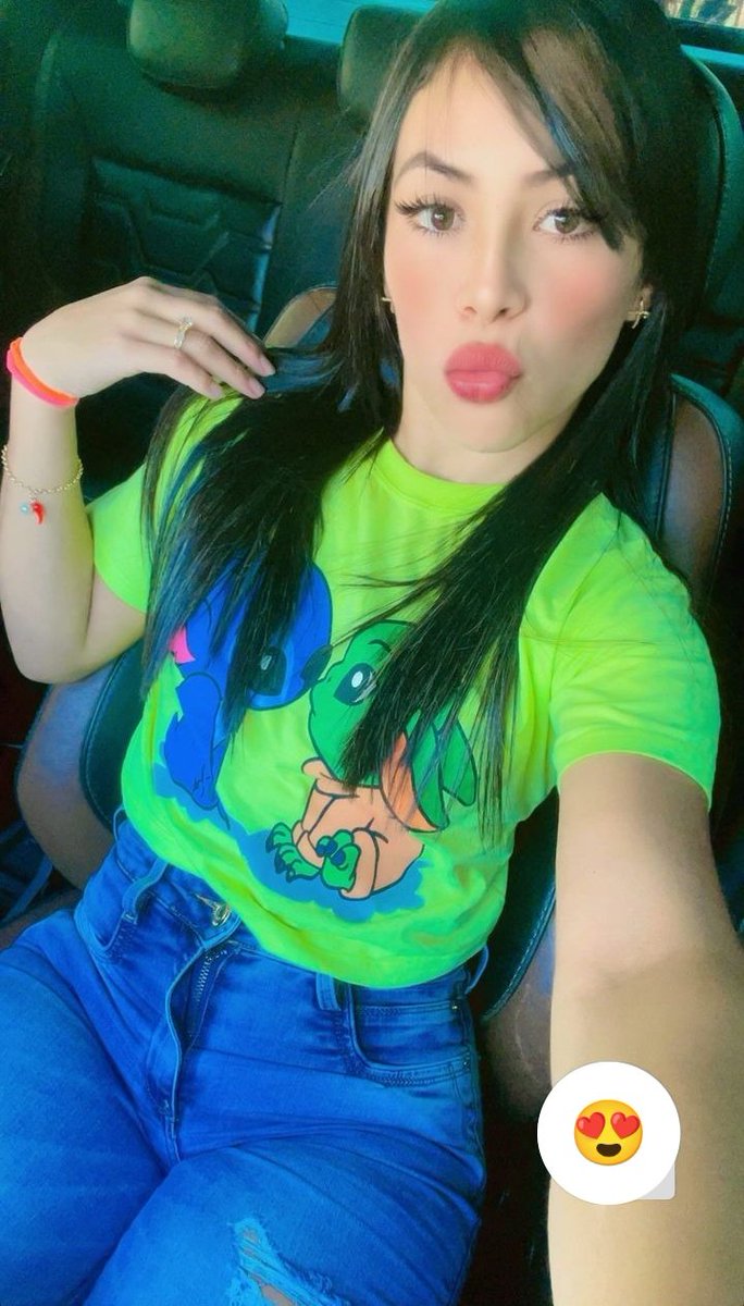 Meelissa_020's tweet photo. 😏 https://t.co/oVImHysyLu