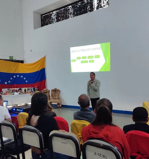 VrrAndes's tweet photo. #1Feb se desarrolló la IV Jornada de Formación en Turismo Rural Sostenible, evento que se viene impulsando durante los últimos 4 años y representa un referente institucional y formativo a nivel regional en materia de Turismo.
@Unefa_VEN
@R_Nicodemo
@NicolasMaduro 
@SalaUnefa https://t.co/enDntS6xQA