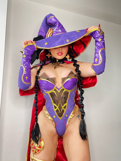 2 pic. The big ass of MONA GENSHIN ? … ONLY ??? https://t.co/CM7F0seIHD