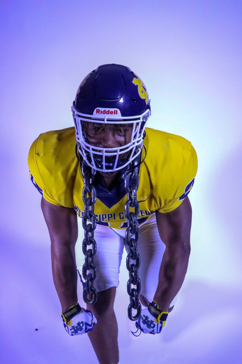 Decorian warren tweet media