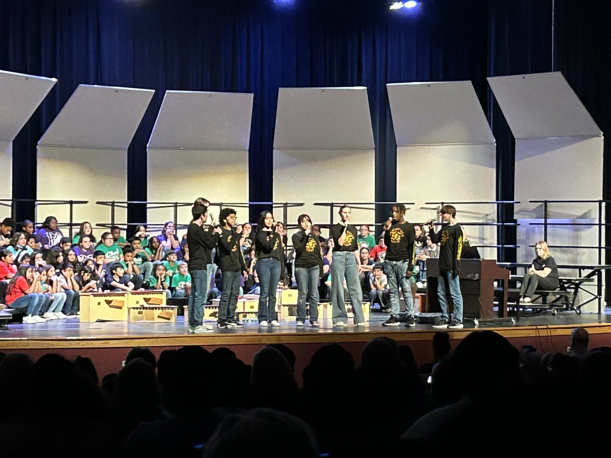 asher_jill's tweet photo. Blown away once again by the talent in LISD! LHS Feeder Pattern Choir Concert was amazing- such talent!!  #OneLISD @LewisvilleHS @LewisvilleISD @ParkwayES https://t.co/yoSlXtdxHo