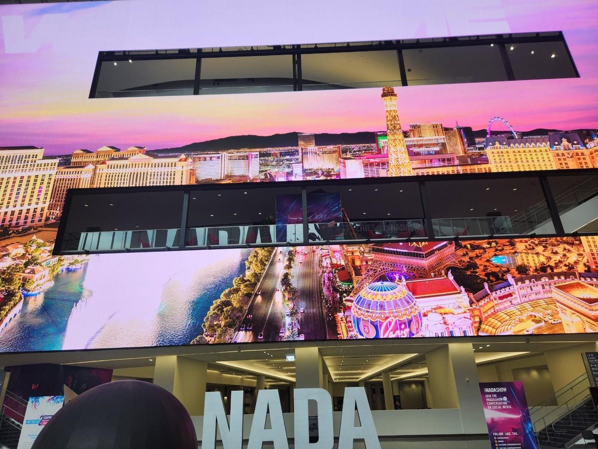 FaourGlass's tweet photo. What a great start to the National Automobile Dealers Association (NADA) show! Can't wait for day two. Come visit us at booth #6452N. https://t.co/iXFKgsL3r9 

#NADA #autodealers #carsofinstagram #dealershiplife https://t.co/YMm6uJfzpB