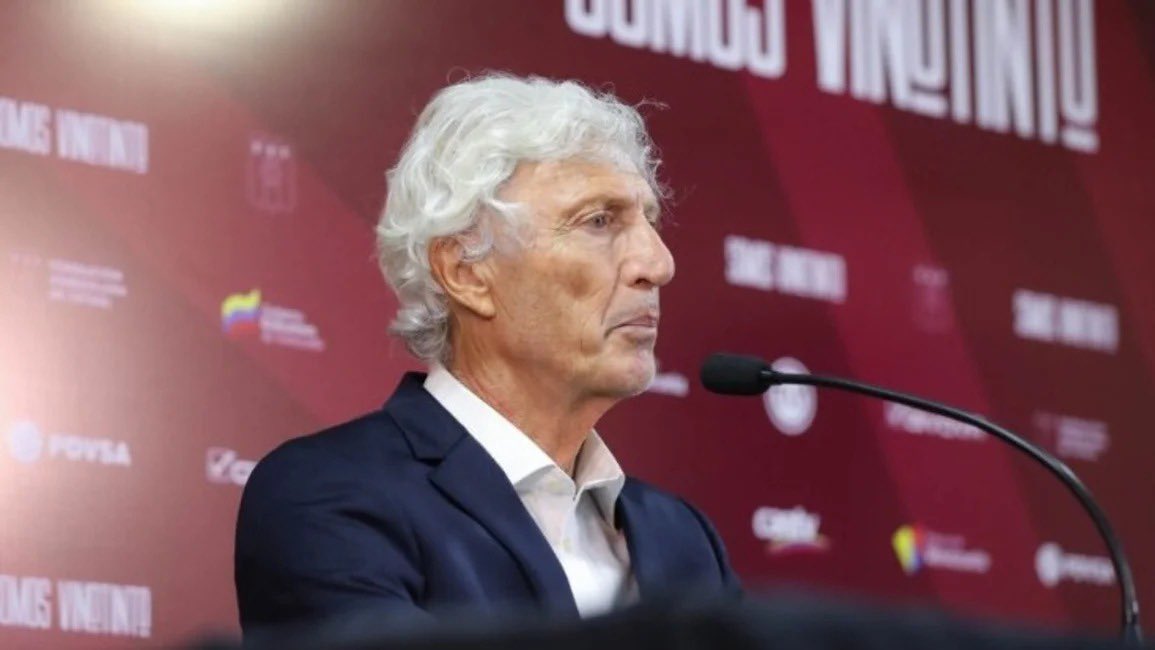 Cbet_latam's tweet image. José Pékerman triunfa en su demanda

La Federación Venezolana de Fútbol deberá pagarle una suma importante por incumplimiento de contrato.

Un fallo de la FIFA que resuena en el mundo del fútbol. 🏆⚽️ #FVF #Pékerman