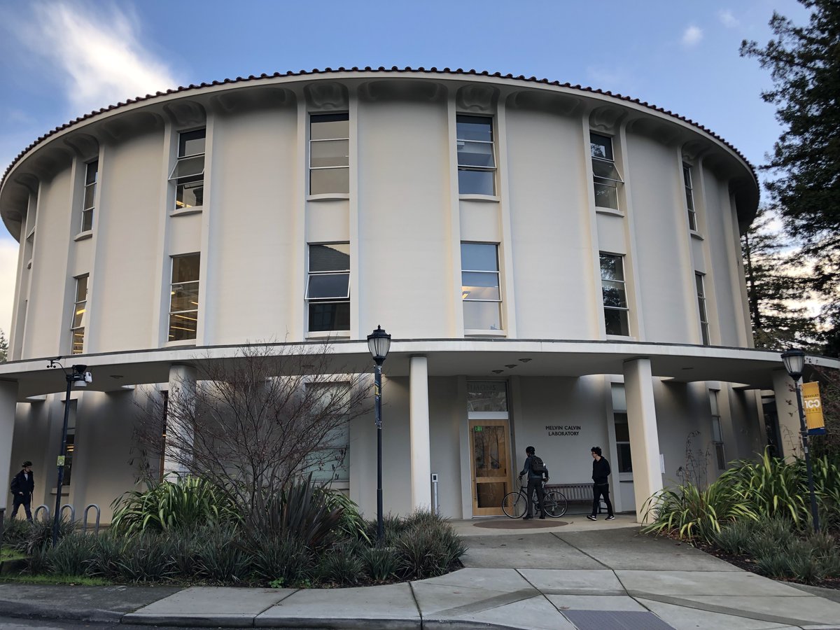 Haosen Ge, Ph.D. (@haosenge) on Twitter photo Excited to present my work with <a href="/hamsabastani/">Hamsa Bastani</a> and <a href="/obastani/">Osbert Bastani</a> at the Simons Institute for the Theory of Computing (<a href="/SimonsInstitute/">Simons Institute for the Theory of Computing</a>) !
We delve into the challenges with algorithmic fairness when dealing with human decision makers who can selectively comply. Excited to present my work with <a href="/hamsabastani/">Hamsa Bastani</a> and <a href="/obastani/">Osbert Bastani</a> at the Simons Institute for the Theory of Computing (<a href="/SimonsInstitute/">Simons Institute for the Theory of Computing</a>) !
We delve into the challenges with algorithmic fairness when dealing with human decision makers who can selectively comply.