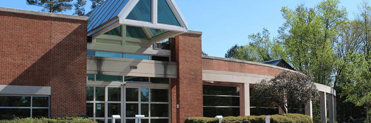 Eva Perry Regional Library in @TownOfApex is closing early tonight because of a power outage. We expect the library to open tomorrow at its regular time of 9 a.m. @wcplonline