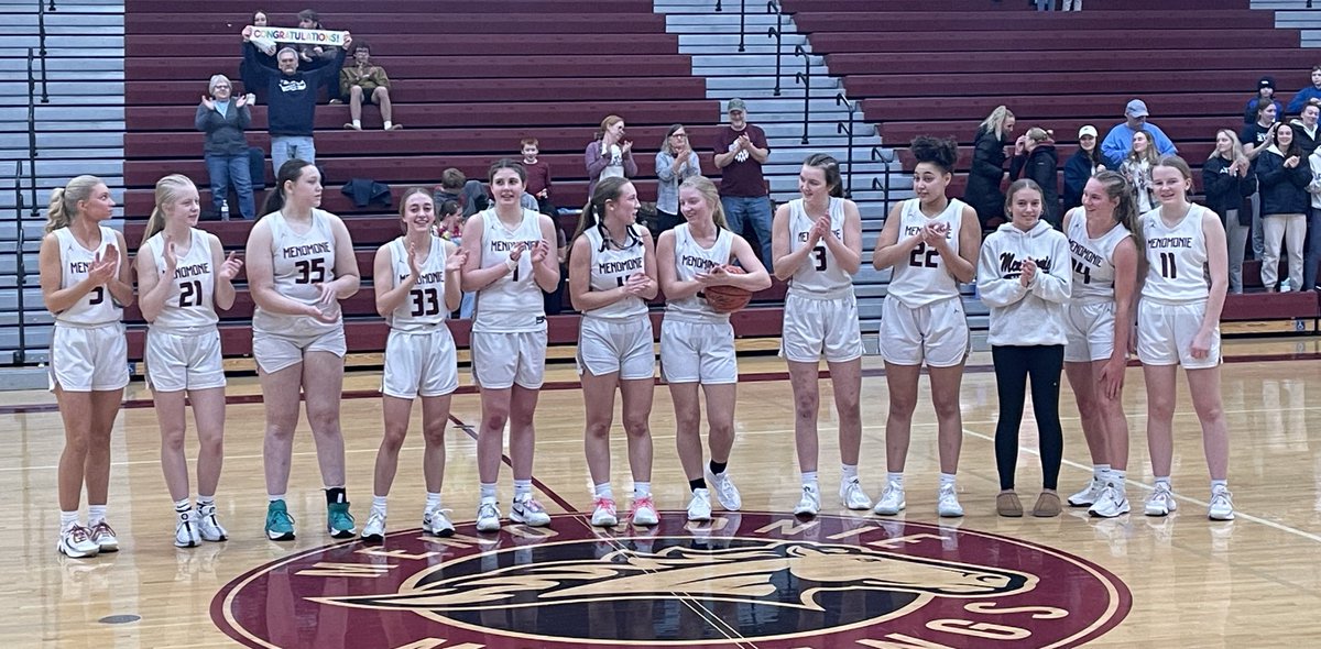 Mary Berg hits her 1,000 career point with a 3pt, how very fitting. Congratulations Mary on a great achievement!