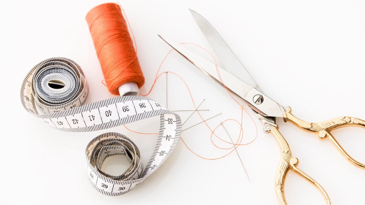 thestuffmenlike's tweet photo. Don't toss it - fix it! 🔄 Our sewing guide for guys will have you repairing holes in no time. It's easier than you think! #SustainableFashion #DIYSewing
👉 https://t.co/lOxFIEUsqd https://t.co/sC7BVPK81q