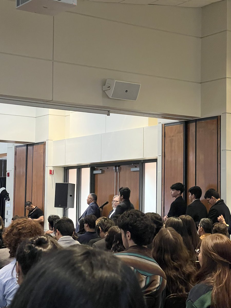 Ahs_Libertas's tweet photo. We are thankful for the opportunity to attend Oral Arguments. Our students had the privilege to observe the hearings and participate in a Q&amp;A session with the Supreme Court of Texas. Thank you @UTEP for hosting! 
#Americas_HS
#ThisIsLIBERTAS  ⚖️ 
@AAcosta_SEC 
#TeamSISD https://t.co/pNkWrc57qK