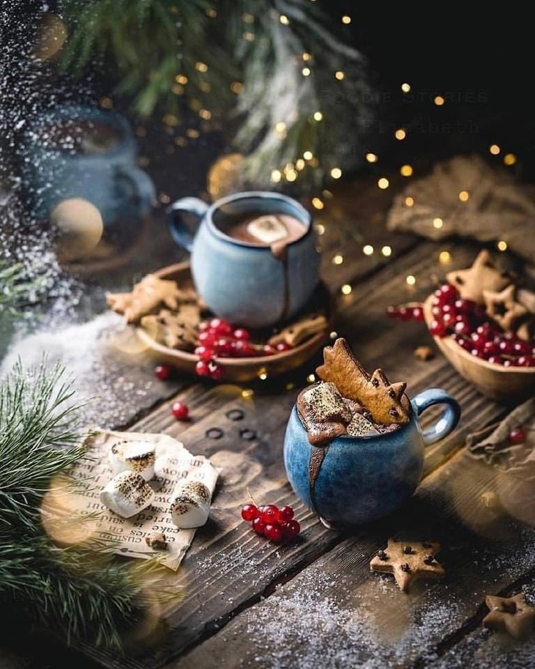 AriesMika04's tweet photo. ちょっとひと休みしませんか⁇
🧇🍵☕️🍩🍭🍰🧁🍬🥮
#Blaketime https://t.co/8gZrpYorTx