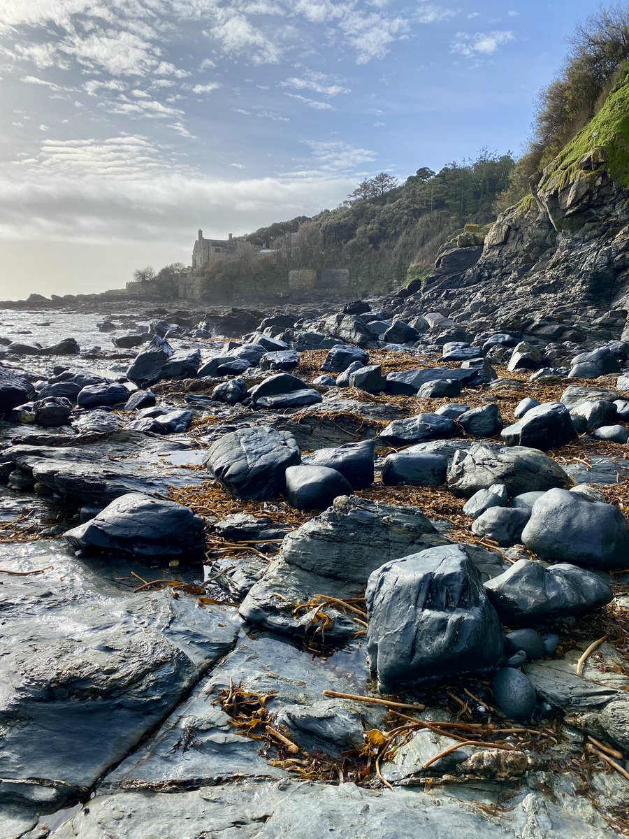 CornishSpliced's tweet photo. Our Stunning coastline, weβre trying to #MakeADifference and help to keep it this way.
Lots of sprat keyrings on their way
https://t.co/5G7R020Fag
#plastic #Ghostgear #rePURPOSEDinCORNWALL https://t.co/ektQpb6pr5