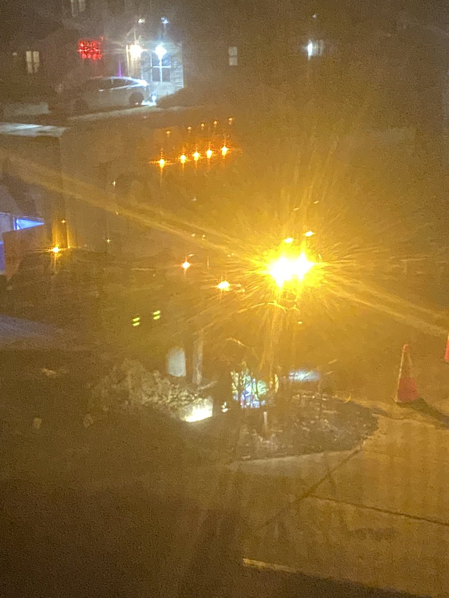 JaxJuice2014's tweet photo. They’re digging right now https://t.co/BrQQ6Eg6W1