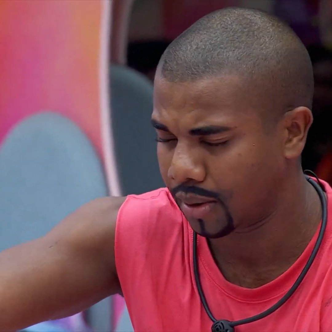 globoplay's tweet photo. "Como é que é seu nome mesmo? Giovanna!"

#BBB24 #BBBNoGloboplay https://t.co/HdzVt7FLuW