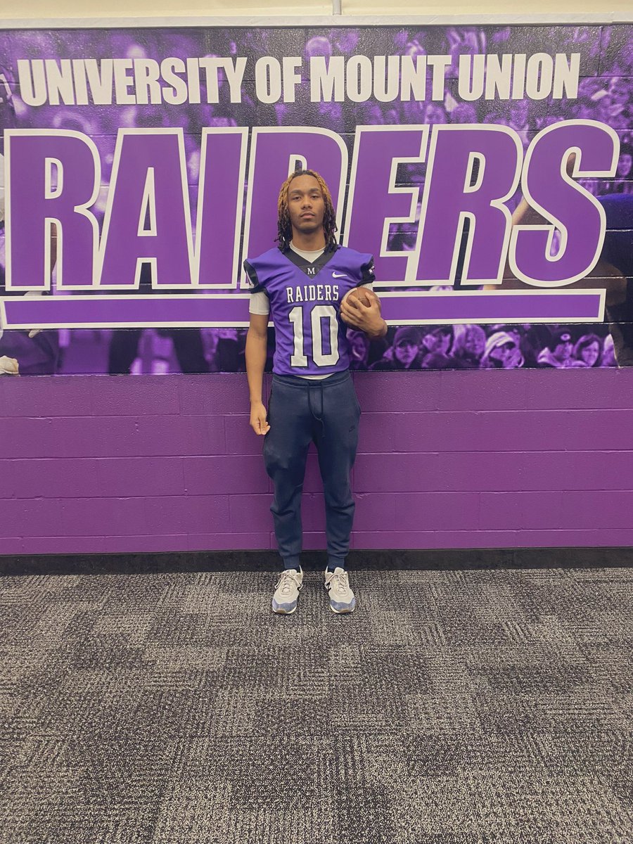 I had an amazing time at @MountUnionFB thank you for having me @CoacGeoffDartt