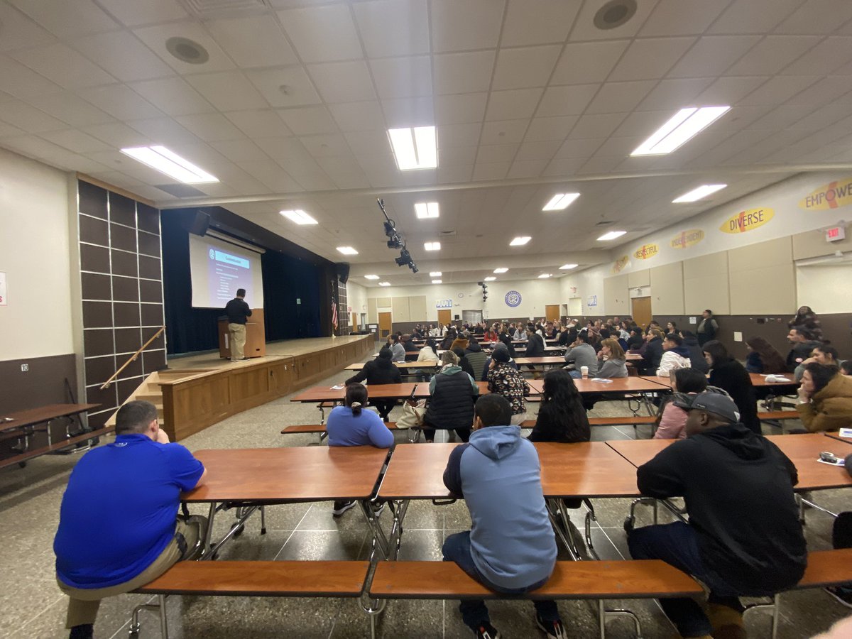 Incoming 7th grade parent orientation. A packed house to learn more about the programs, opportunities and support at Riverhead Middle School! Thank you to all the teachers and coaches who came to support this important night. @colleenmohara @PrincipalGalati @LoriKoernerRCSD