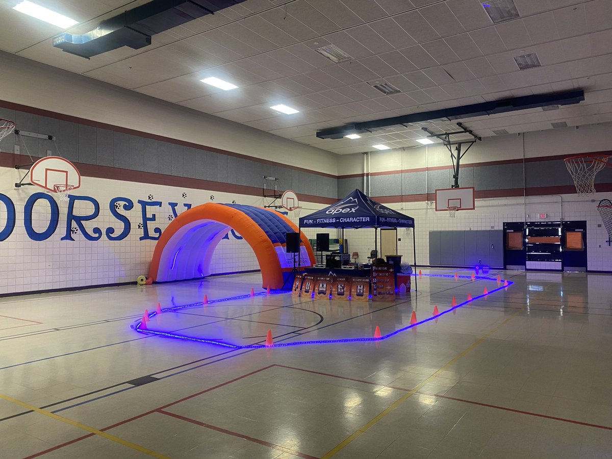 we had our PTA APEX Glow Run Fundraiser today! 
our Dorsey Wildcats had such a good time!