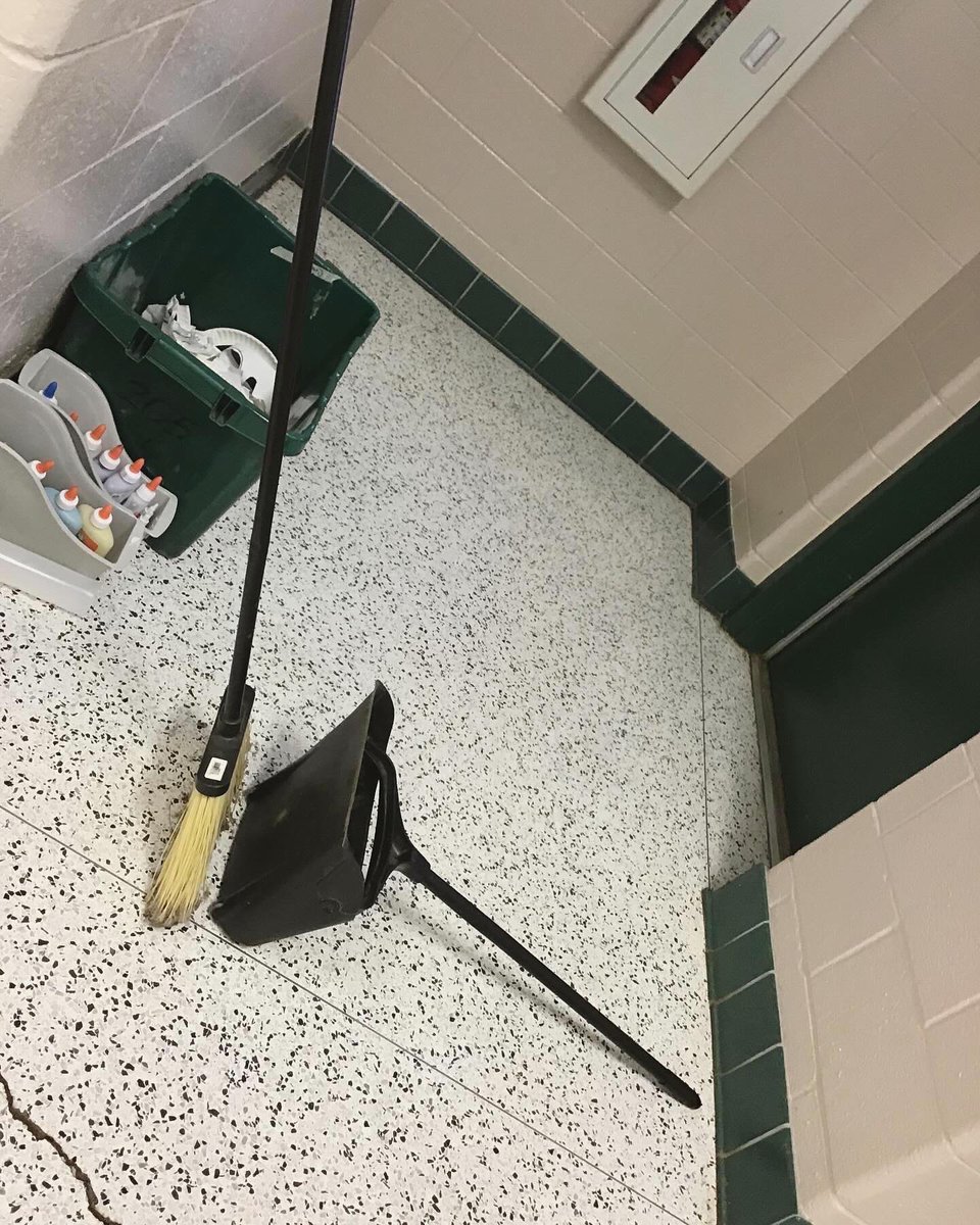 TuttlesClass's tweet image. Angle Scavenger Hunt! 

#thirdgrademath #wsfcsmath