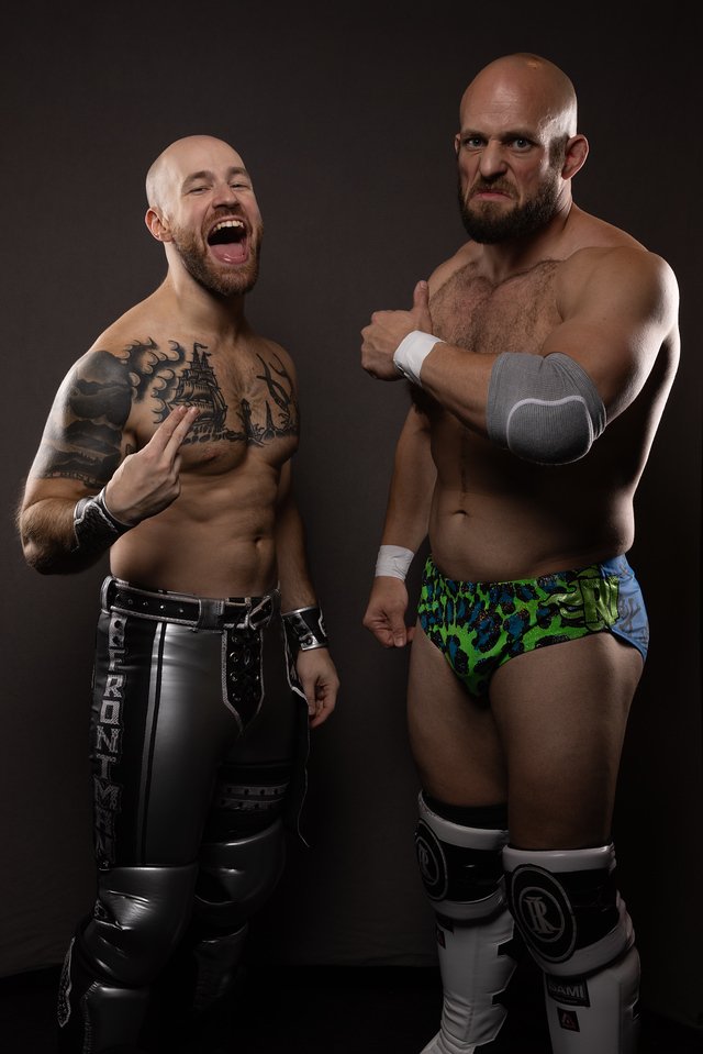 NEWWrestlingInc's tweet photo. Ok you know what, @RoyceIsaacs and @Alan_V_Angels are a pair of jerks. Photogenic jerks. But jerks nonetheless. #BullyCrew https://t.co/wkB0cfWNTc