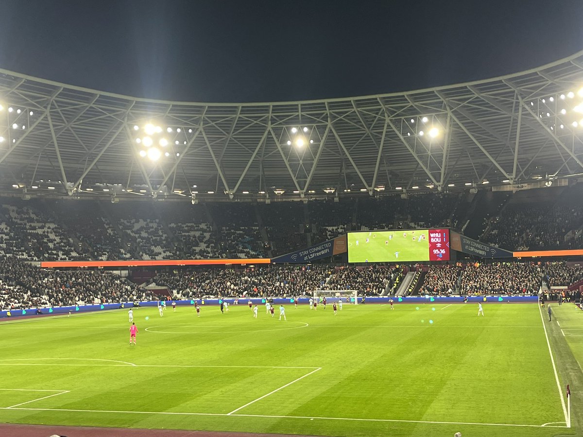 VINNYWHUFC tweet media