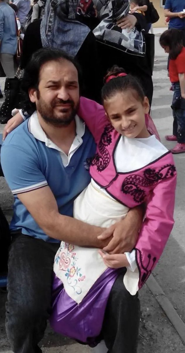 Şu güzel insana kıyan elleriniz kırılsın.
Allah rahmet eylesin.
#taksici