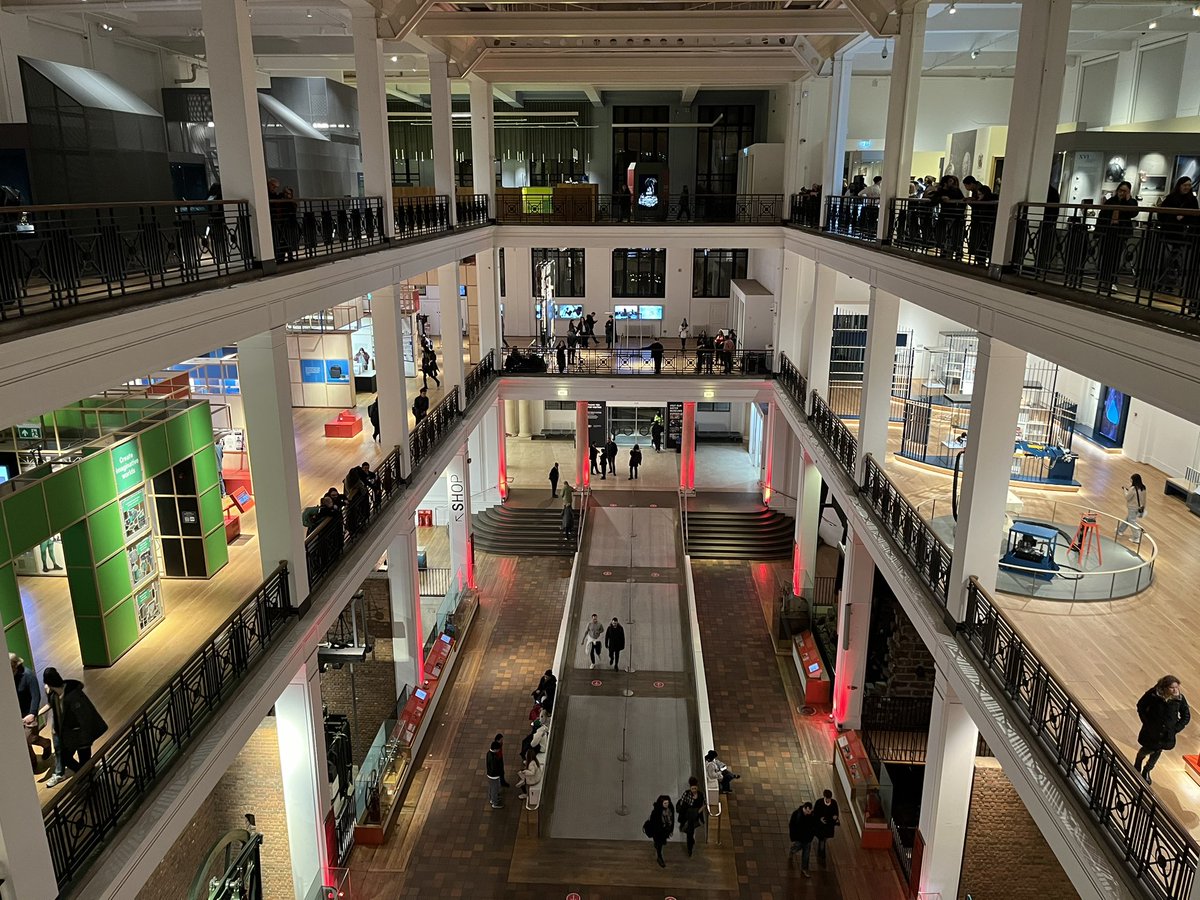bernarddonoghue's tweet photo. LOVING the #Lates @sciencemuseum tonight - bubbles, Tesla, space exploration, horology, Chinese clocks and the most fascinating talk about the Chinese 🇨🇳 economy - The New China Playbook -  by @KeyuJin. Great night. https://t.co/4Qjjtc6UPT