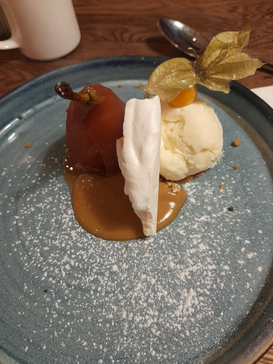 Liz Murphy tweet media