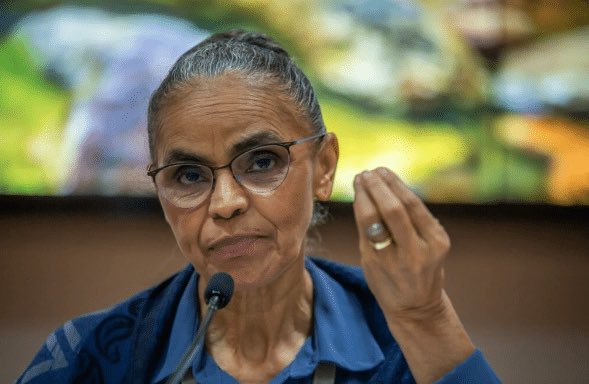 mairton_costa's tweet photo. Marina Silva mesmo após tomar a milésima dose é diagnosticada com COVID e a culpa vocês já sabem de quem é ! https://t.co/8D9uX0hUFt