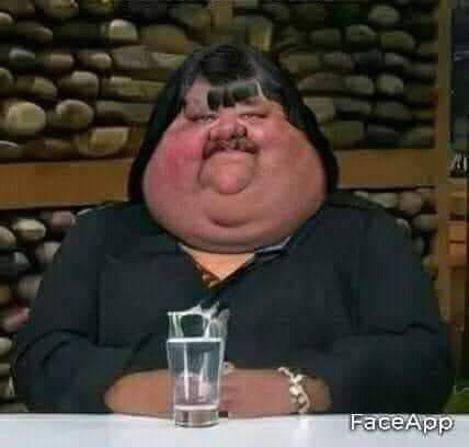 Yo aguantándome para no twittear un asunto personal