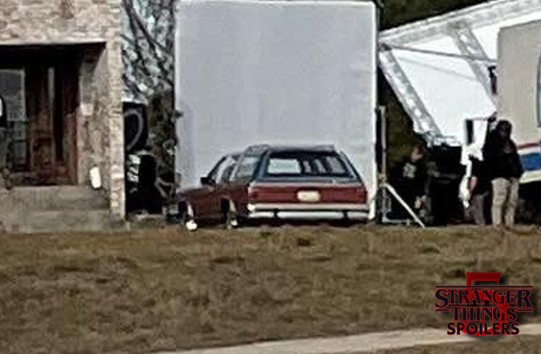 SThingsSpoilers's tweet photo. Wheeler’s car along with other 80s vehicles, has arrived at the Radio Station set TODAY!

More updates to come soon.
#StrangerThings5 https://t.co/aSbfa3wTlI
