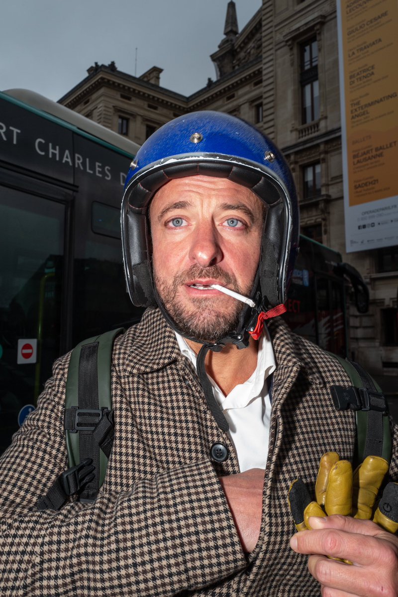 zoomento's tweet photo. #flashphoto #streetphotography https://t.co/QWo89eUcWG
