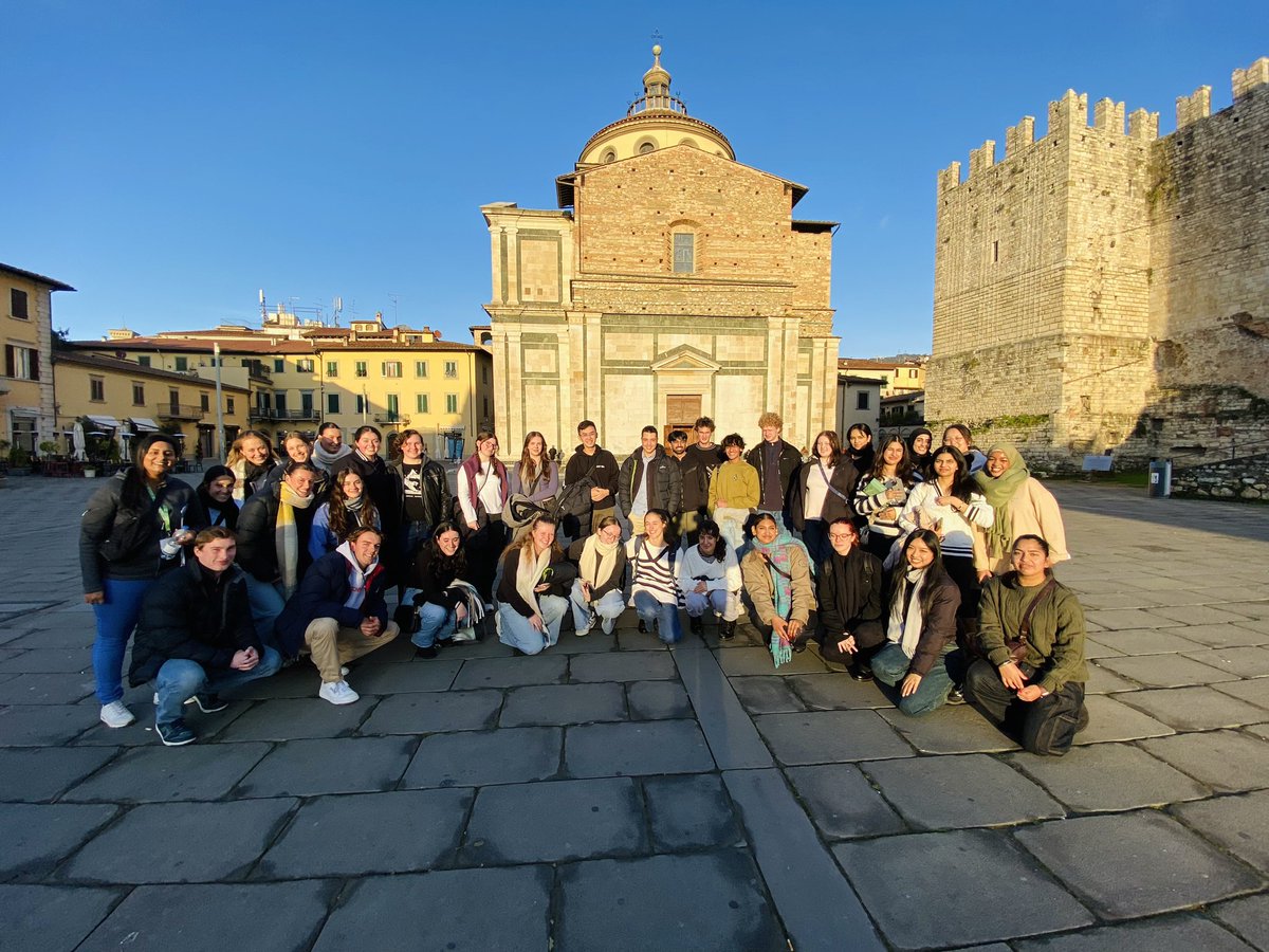 RuchiSembey's tweet photo. Italy 🇮🇹 Leading 65 #MonashGIG students on a 2-week sustainability-focussed study tour.
Guided tours,seminars & dialogue with local community to learn abt mass tourism,fast fashion & circular economy. #MonashPrato #GIG24 #GIGItaly @MonashUni https://t.co/0kzodRjaB8