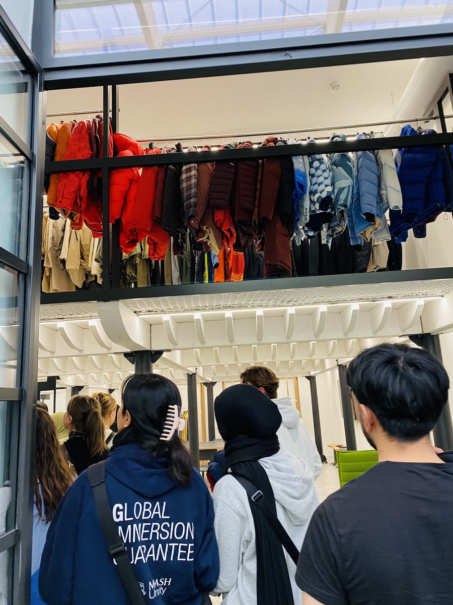 RuchiSembey's tweet photo. Italy 🇮🇹 Leading 65 #MonashGIG students on a 2-week sustainability-focussed study tour.
Guided tours,seminars & dialogue with local community to learn abt mass tourism,fast fashion & circular economy. #MonashPrato #GIG24 #GIGItaly @MonashUni https://t.co/0kzodRjaB8