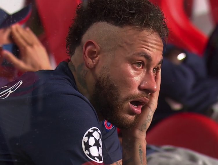 WE ARE GETTING RIGGED WTF IS THIS REFEREE?