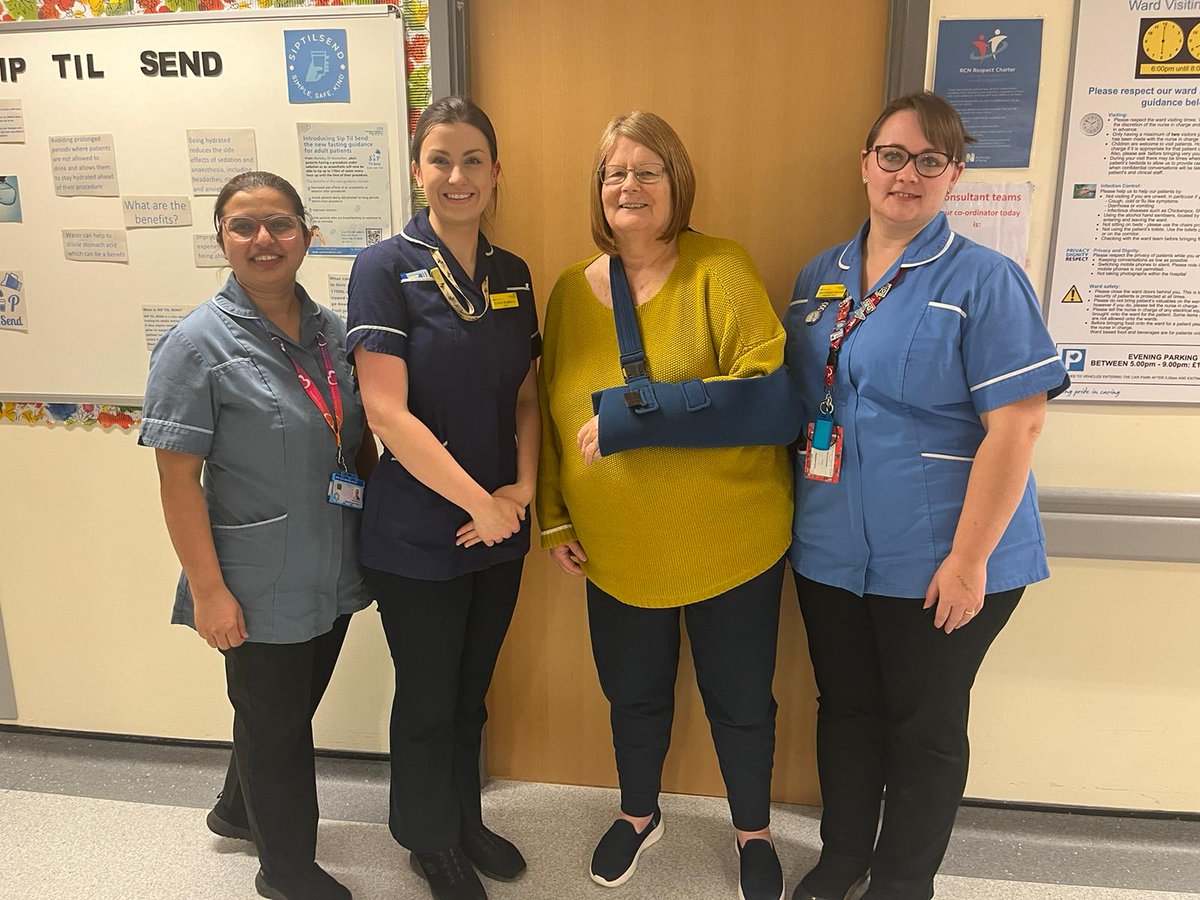 LynseyHeald's tweet photo. First same day discharge shoulder replacement today from ward 207, well done Orthopaedic Elective Team RDH👏 #enhancedrecovery #T&amp;O #teamwork  @UHDBTrust @Hels217 @207Uhdb 👏 https://t.co/uAedoWfe5D