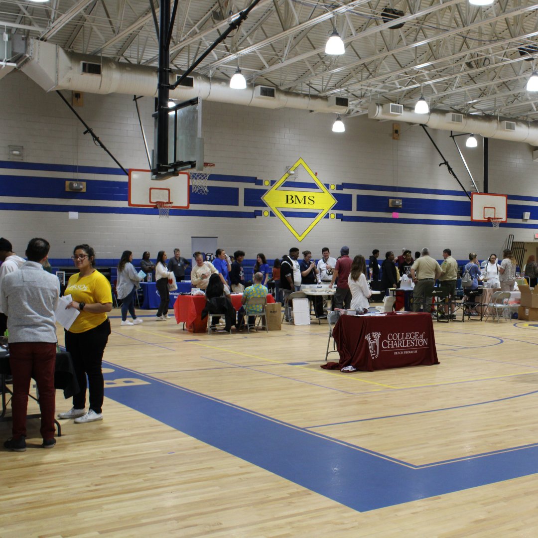 SCAccessAbility's tweet photo. Grateful to @bmsbucks for hosting us last weekend! A big thank you to all the families who stopped by and inquired about our services.

Our commitment extends to serving students with disabilities across multiple regions of the Lowcountry. 

#disabilityservices https://t.co/2ZGz1nTUw4