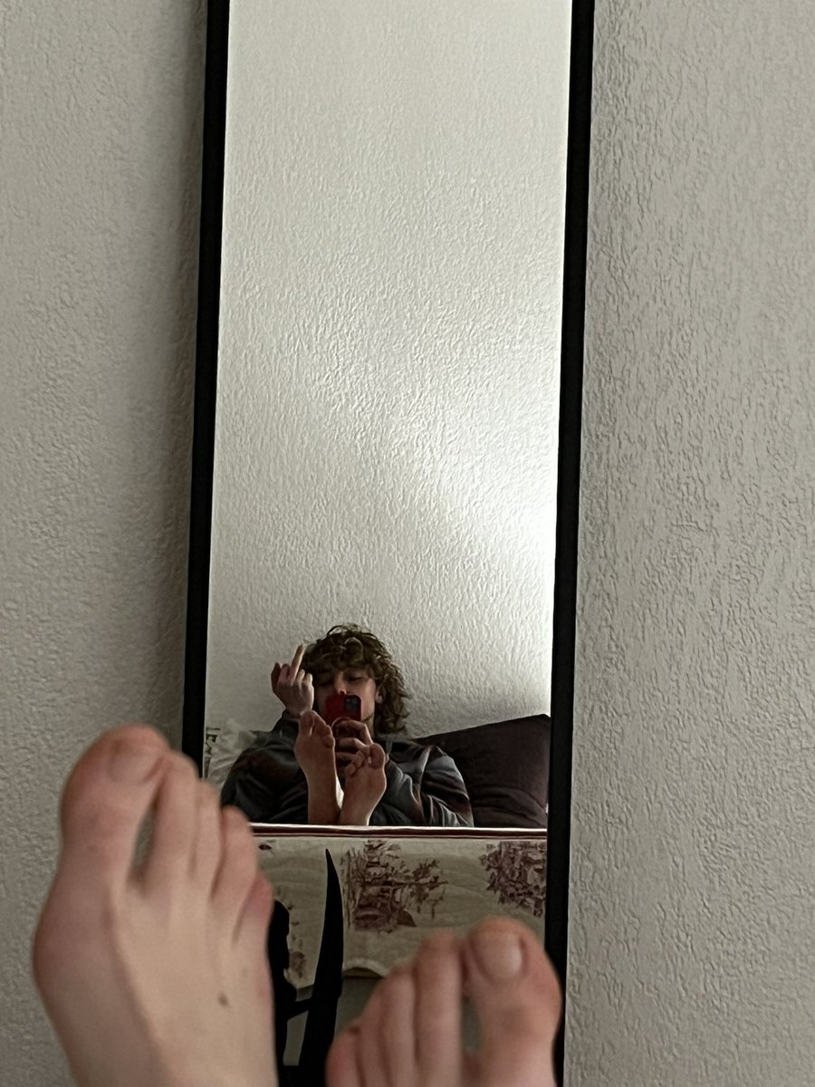 CreesyMissy's tweet photo. Salut les boloss
Ça fait longtemps que j’suis pas venue vous remettre à vos places

Domina moneymiss moneyslave findom Feetfetish 420domme ganjagodess https://t.co/EHScpQIUQF