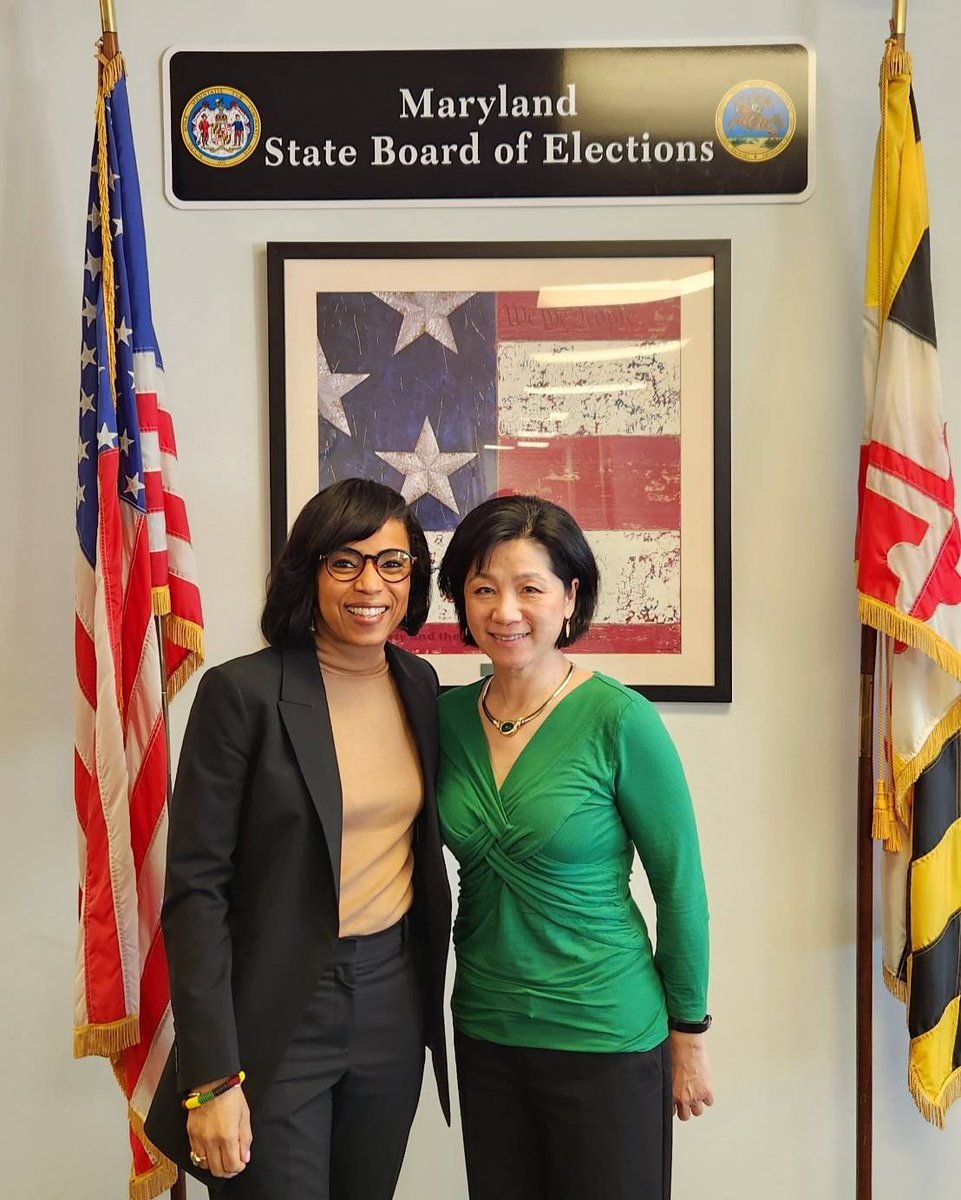 Mandarin_Voice's tweet image. 2 kickass ladies talking candidately about Maryland and U.S.A.  Happy to see @CEXAlsobrooks, who was my county executive when I lived in Prince George’s County. @AlsobrooksForMD

#WomenofColor
#BossLadies
#Maryland