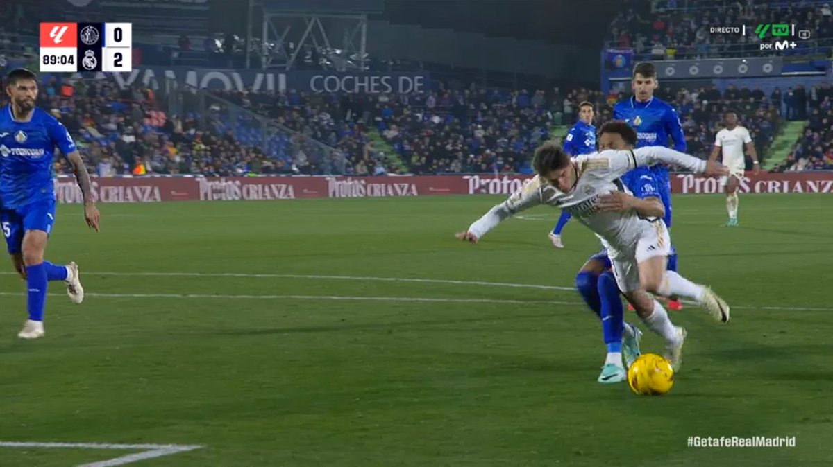 LoloThree's tweet image. Acompáñame en esta triste historia 🤦🏼‍♂️