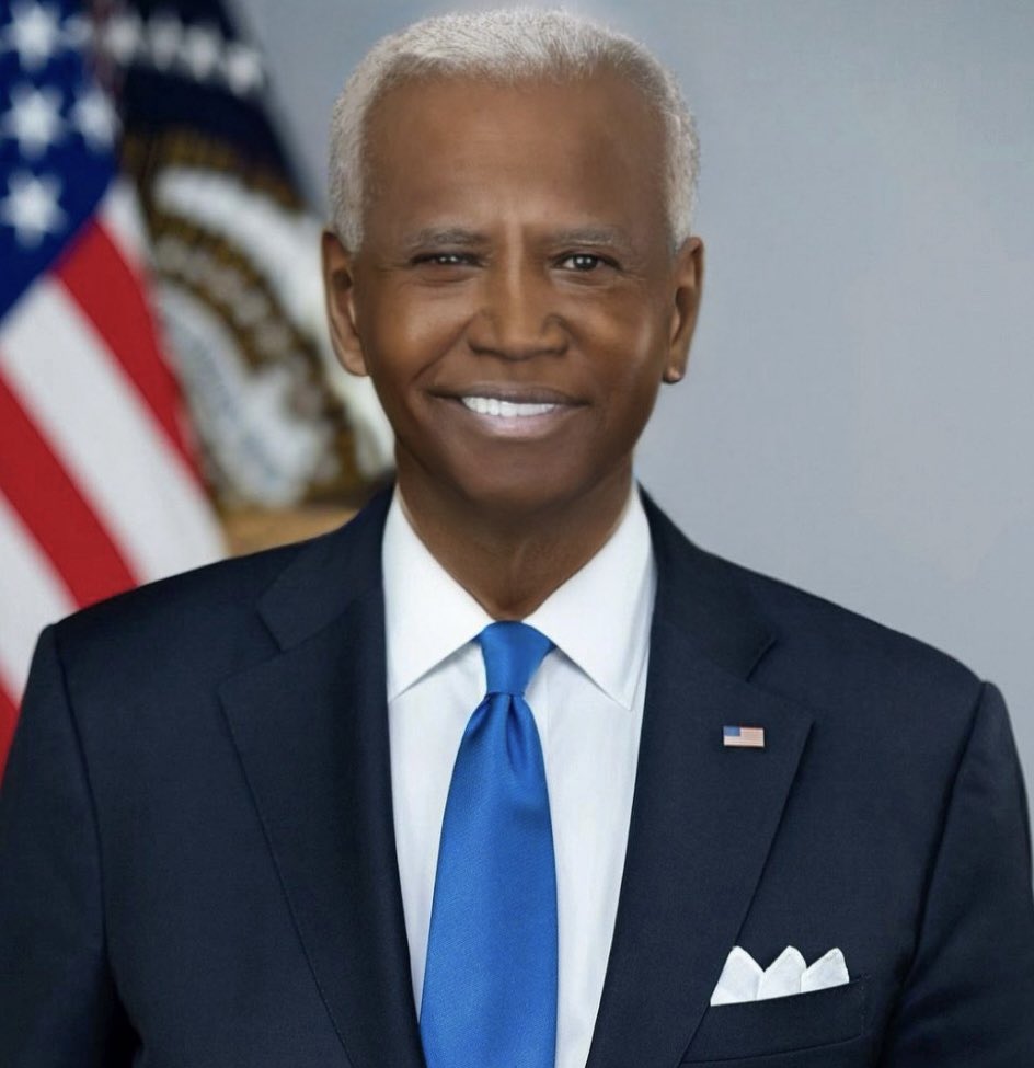 VLONEPREDATOR's tweet photo. here’s what you would look like if you were black https://t.co/brmRuuZYzy