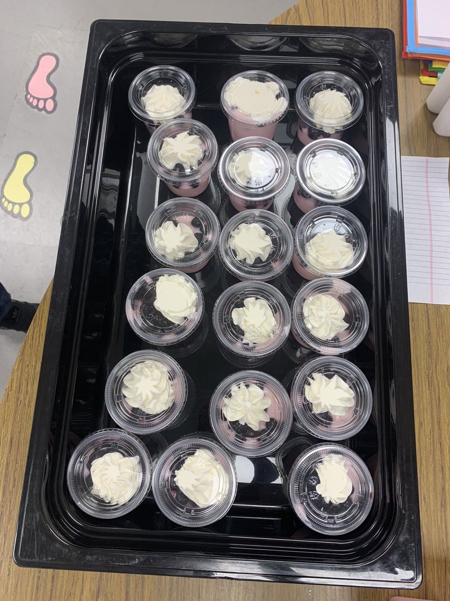 MPreschoolers's tweet photo. Thank you to Molly the Moo Cow for visiting our class and bringing us an extra special treat!! 🫐💙 #healthy #nutrition #littlezeps @Zeps_Cafe @NobleLocal_SD https://t.co/QXUFVvlnRz