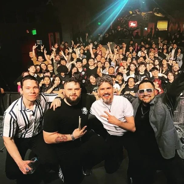 cuarzosmusic's tweet photo. #NuevaFotoDePerfil https://t.co/w1j0rVZGld