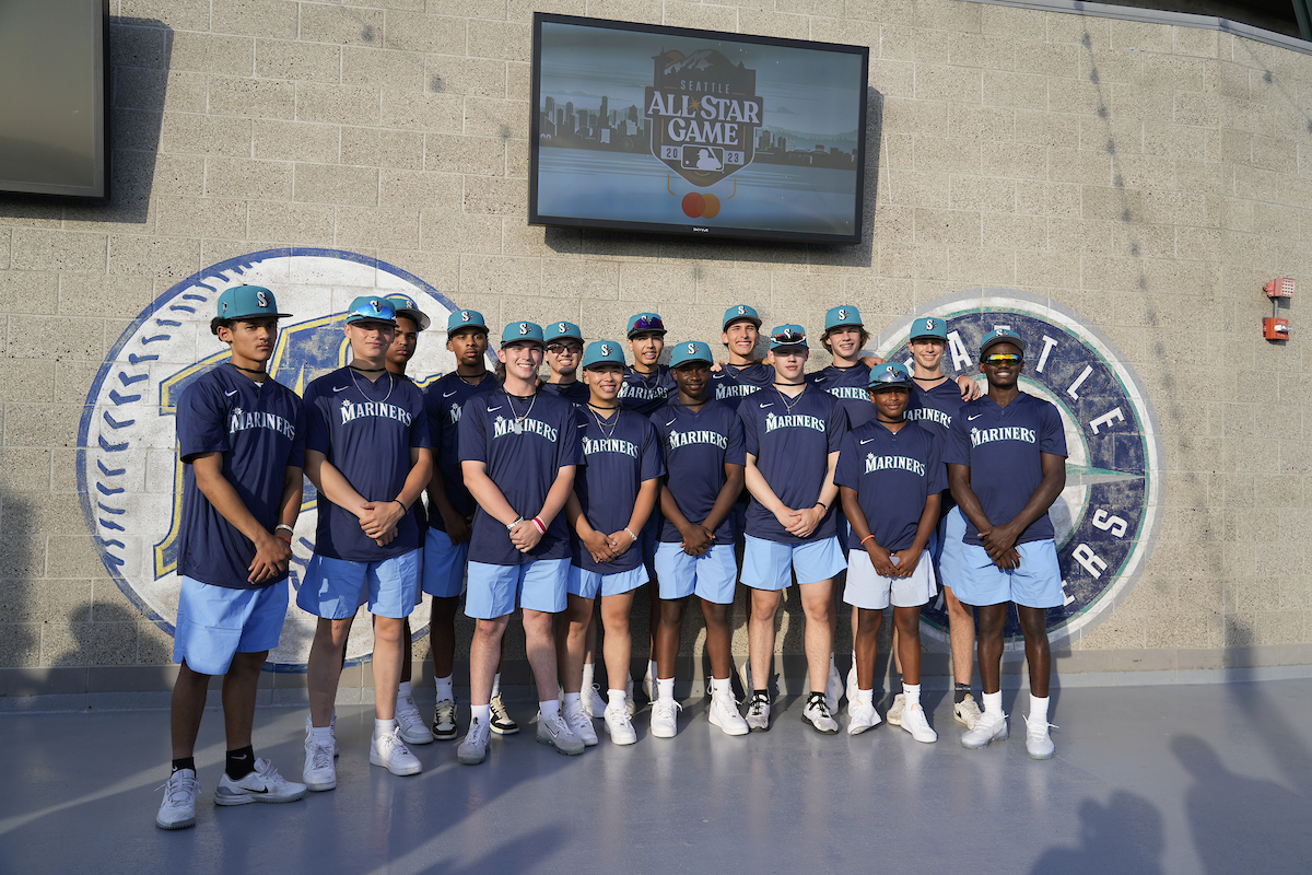 Mariners's tweet photo. 2024 @Nike @MLBRBI registration is now open!

Find your nearest program, including @bbbinnercity, @fobaseball and Gamers Alaska: https://t.co/537wwGriXG https://t.co/xP6YacuwkS