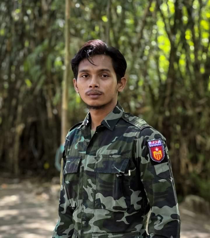 NwayMar12's tweet photo. ကျည်ဆံရထားစီးချင်ရင် 
ကျည်ဆံရဲ့ အရှိန်ကိုတော့ နားလည်ရမယ် ...။

ကျွန်ကွဲ (3နှစ်ပြည့်ပြီ $ပေါတွေရေ)          #Thant Zin Oo https://t.co/ut2YrHmaYM