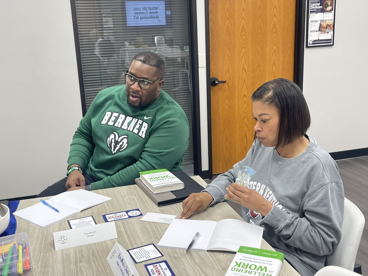BallastShawna's tweet photo. Awesome afternoon collaborating on ways to THRIVE so that we have high performing teams! Great day working on our growth goals! #risdleadandint #risdbelieves #risdweareone https://t.co/yciOpE3ist
