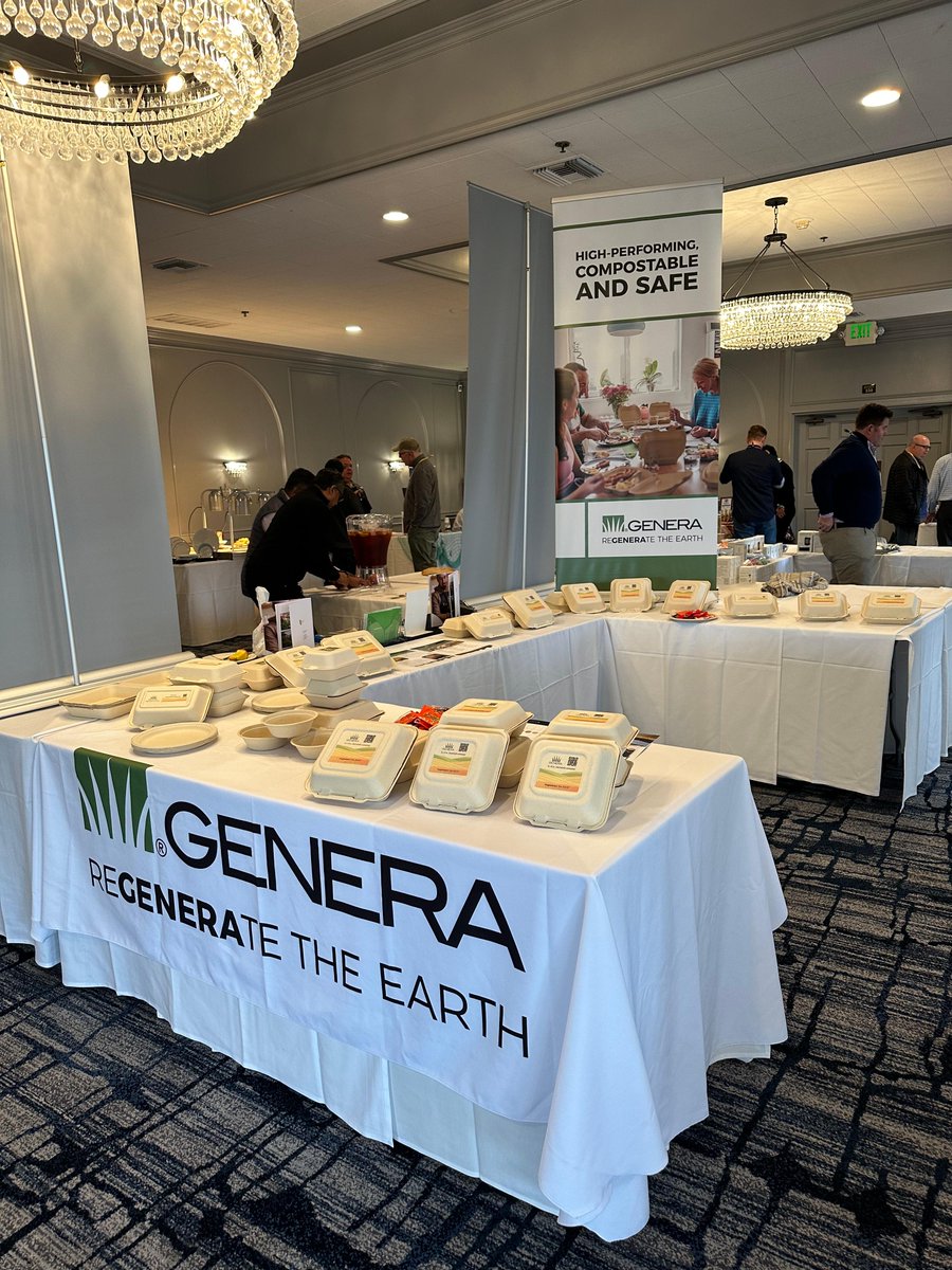 GeneraInc's tweet image. We're at Chain Gang in Long Beach, CA this week to showcase our food service product line. At Genera, we pride ourselves on:
✔️ Compostable, plant-based packaging
✔️ Domestic supply
✔️ Stable pricing
✔️ FDA food contact compliance

#foodservice #chaingang #compostable #packaging
