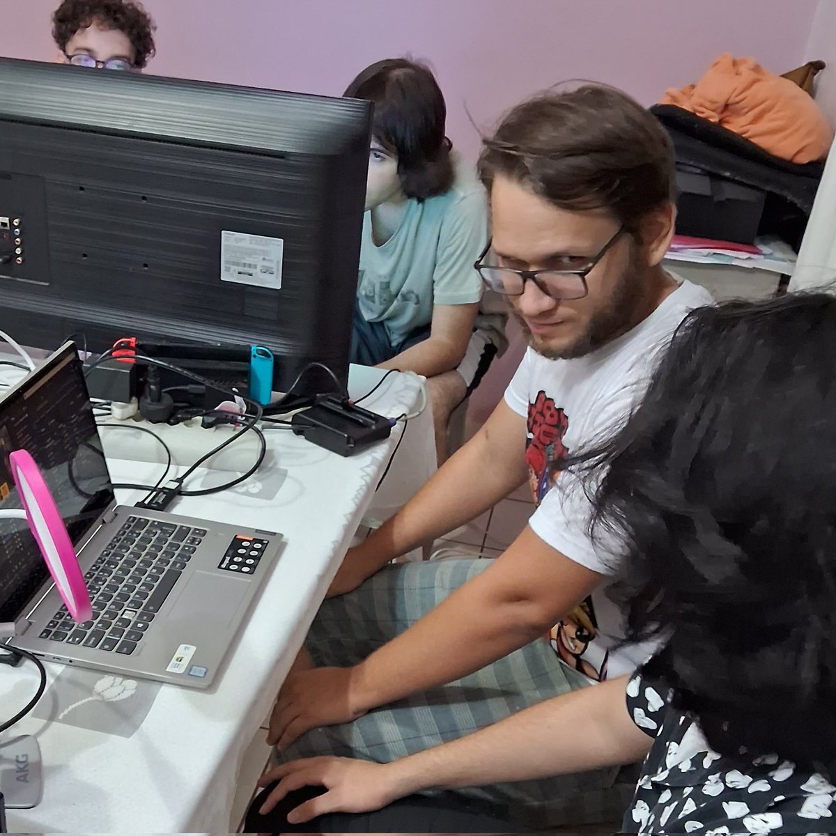 MeteorSpike's tweet photo. Este perfil estava de férias, mas quem acompanha a LMS nas outras redes já sabe que tem replay dos últimos torneios com marcação de tempo no nosso YouTube, além de anúncio da nossa primeira competição de 2024 (mais detalhes em breve)👀

Aproveitando, segue um #tbt do Gran Finale https://t.co/mZKt7Cv7Bn