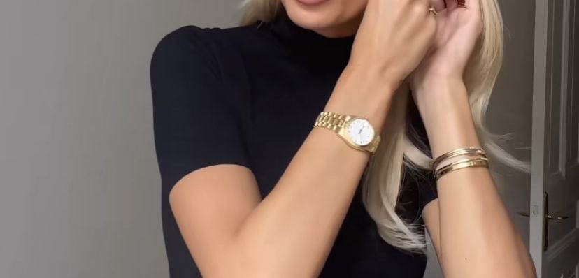 PrettyYetWitty's tweet image. I, me, myself 👩🏼‍💻